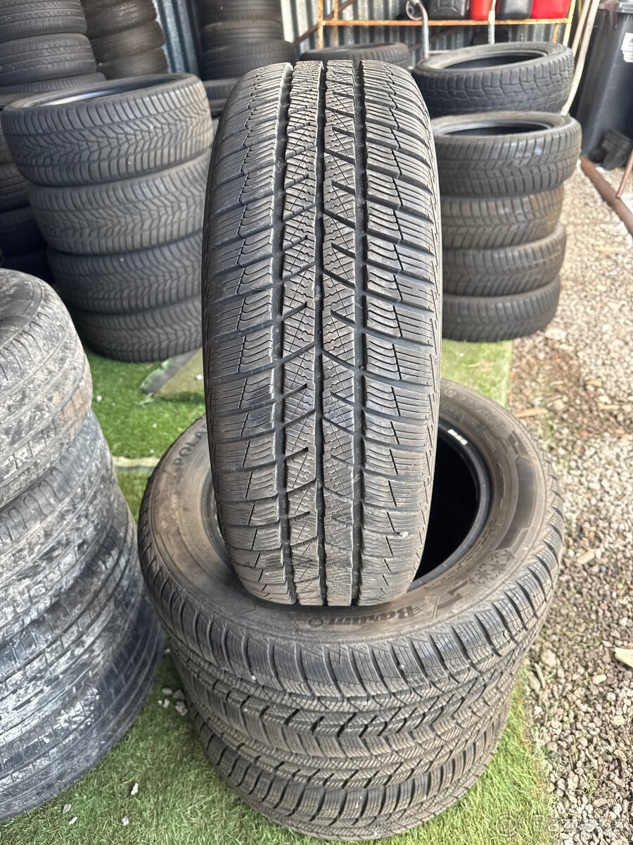 Zimní pneu 205/55/16 Barum POLARIS 5