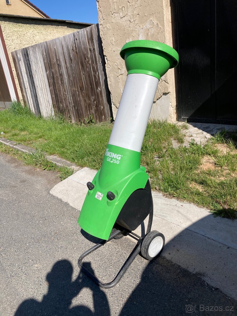 Štěpkovač drtič Viking GE 250, Stihl GHE 250