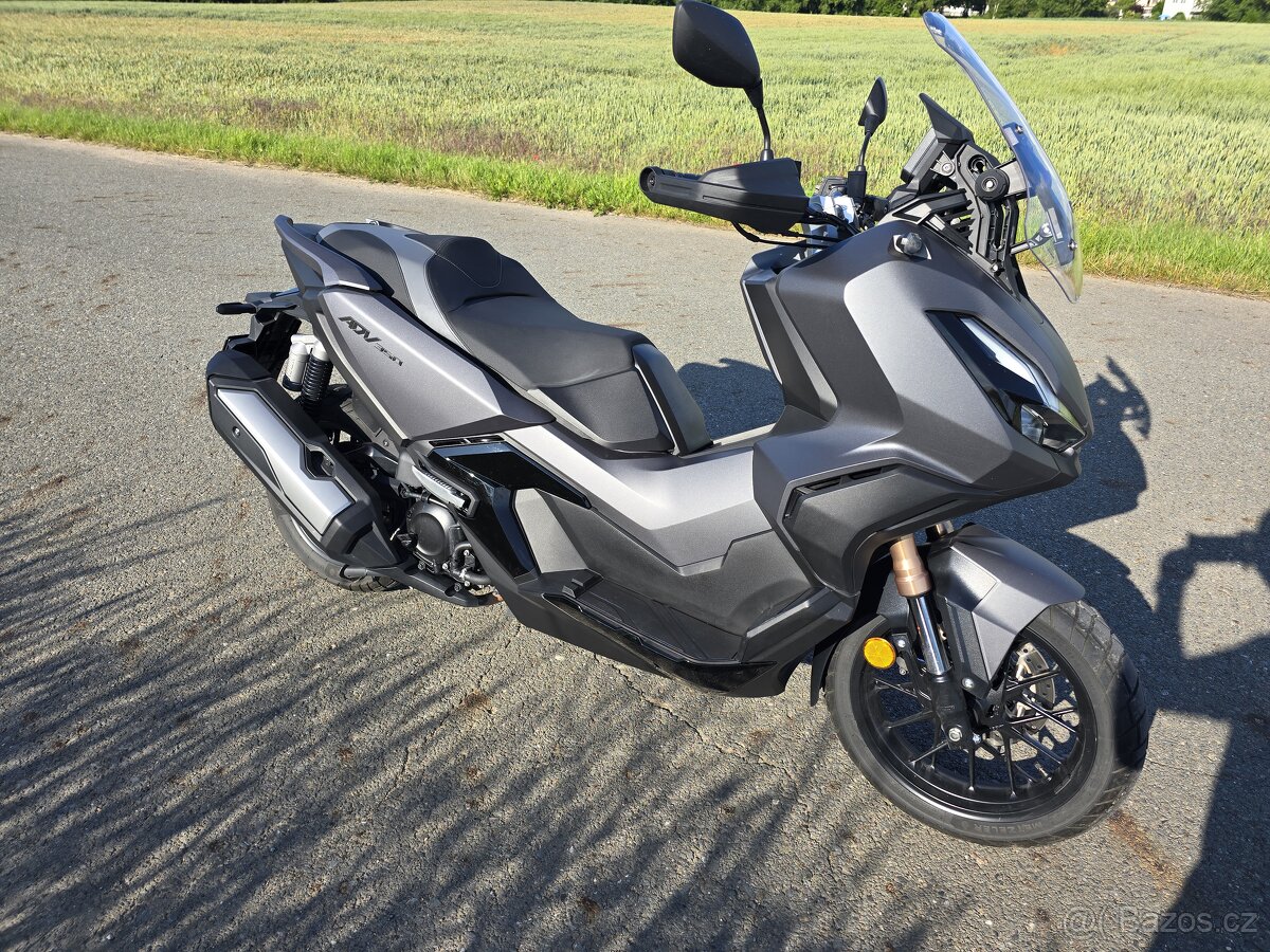 Honda ADV 350