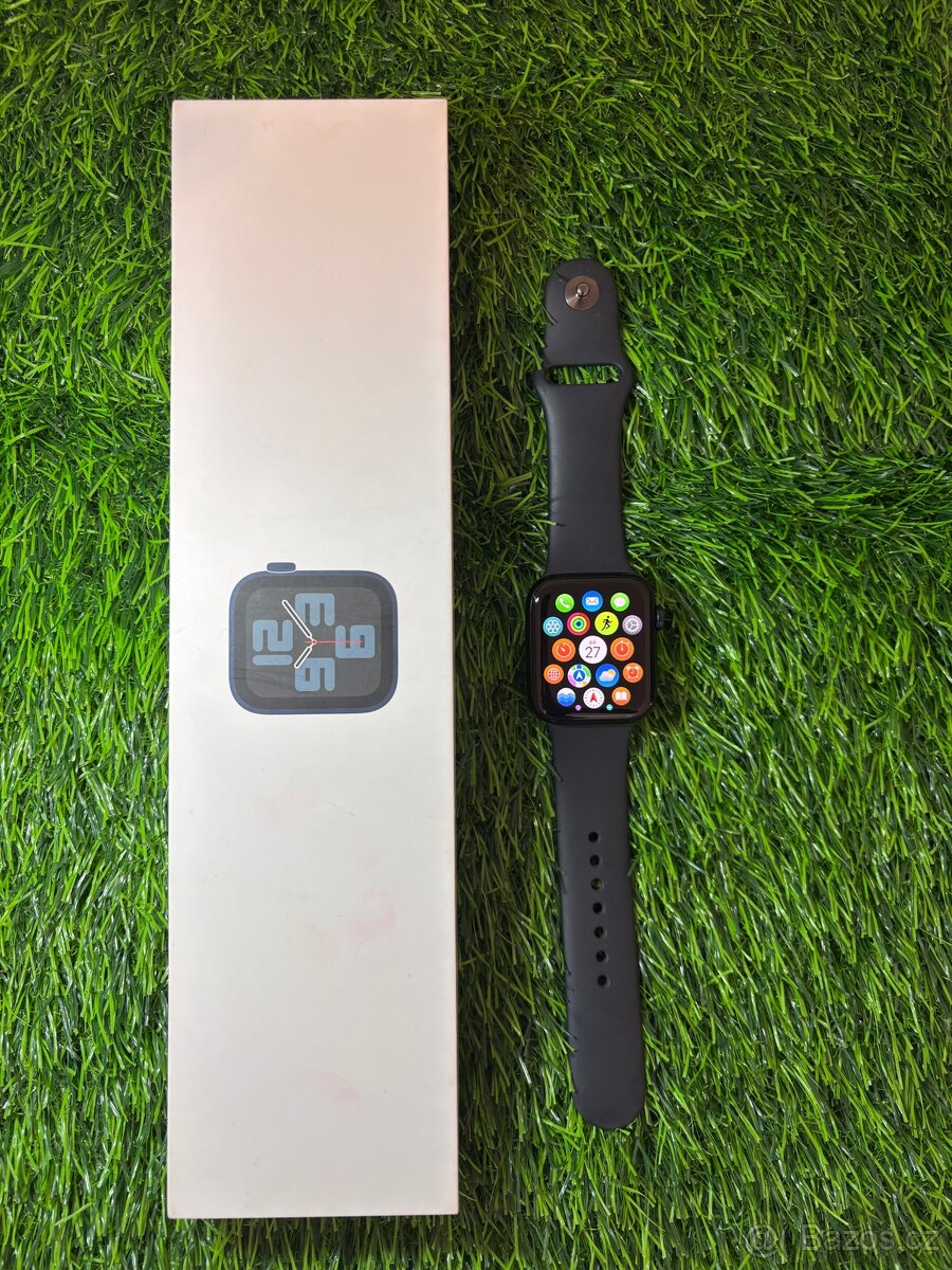 Apple watch SE 2 44mm cellular - 100% baterie