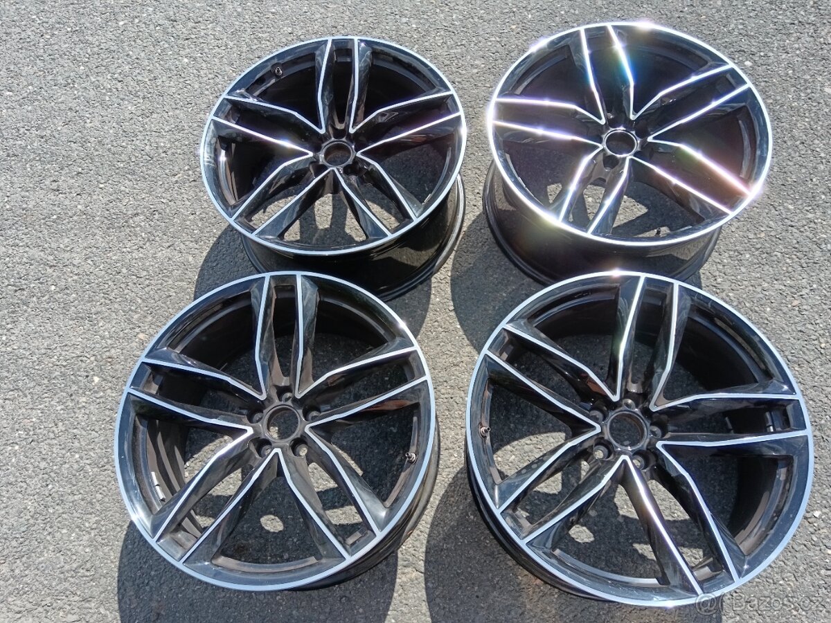Al sada 21" al disky ORIGINAL AUDI RS 6, r.v. 2017