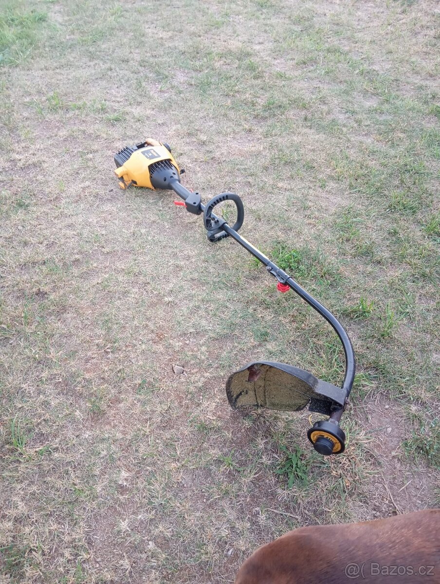 Vyžínač/strunovka Partner T281