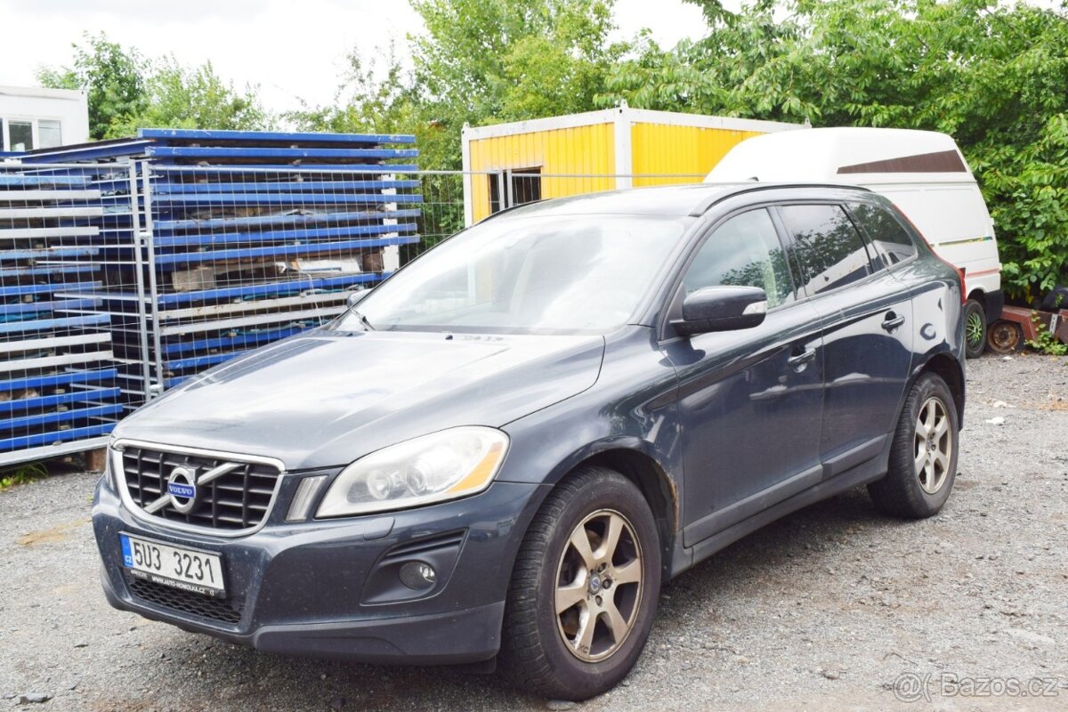 Volvo XC60 D5 2.4D 4X4/TAŽNÉ/AUT/NEJEDE/