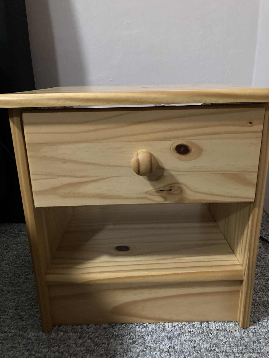 Noční stolky