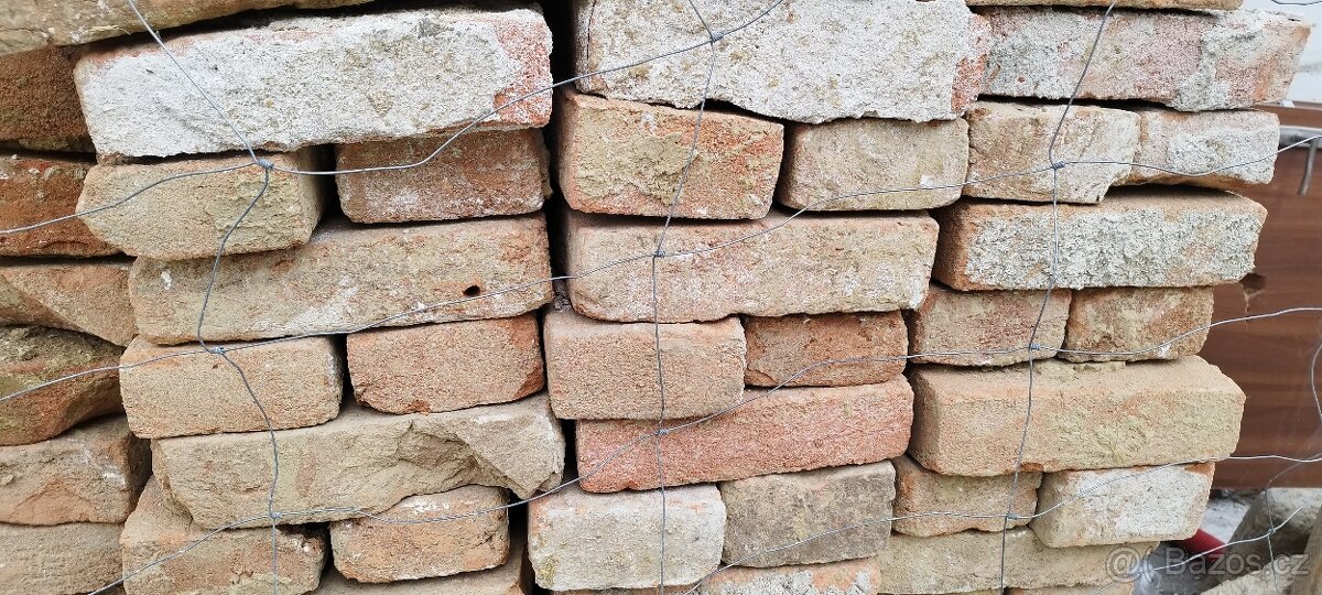 Prodám staré cihly "zvonivky"