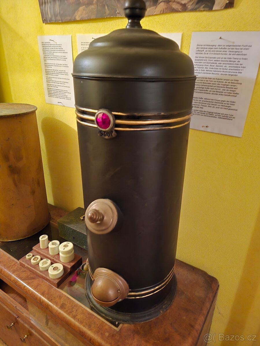 Starožitný kupecky zasobnik na kávu