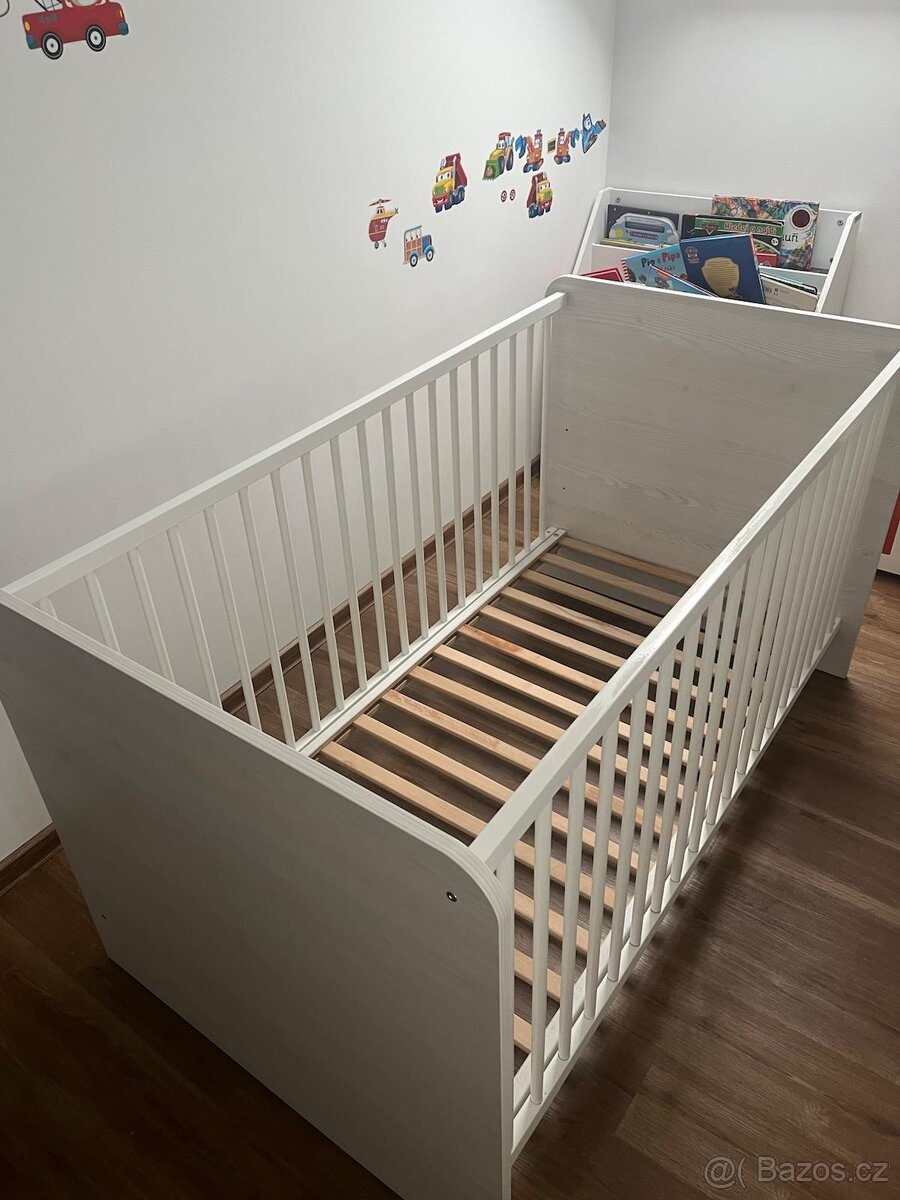 Dětská postýlka - pinie bílá