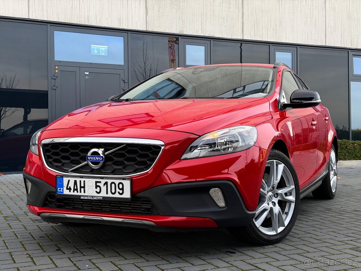 Volvo V40 Cross Country / T4 132 kW / automat / 4x4