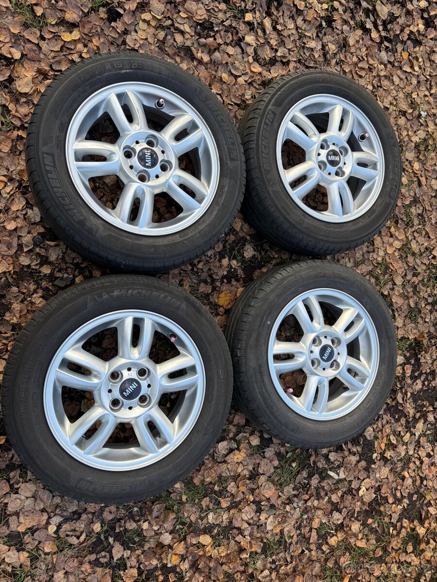 Letní kola Mini Cooper 4x100 175/65 R15 ET45