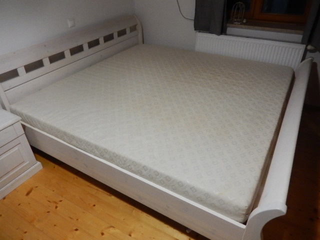 Matrace sendvičová 200x200 cm, střední tvrdost, zachovalá