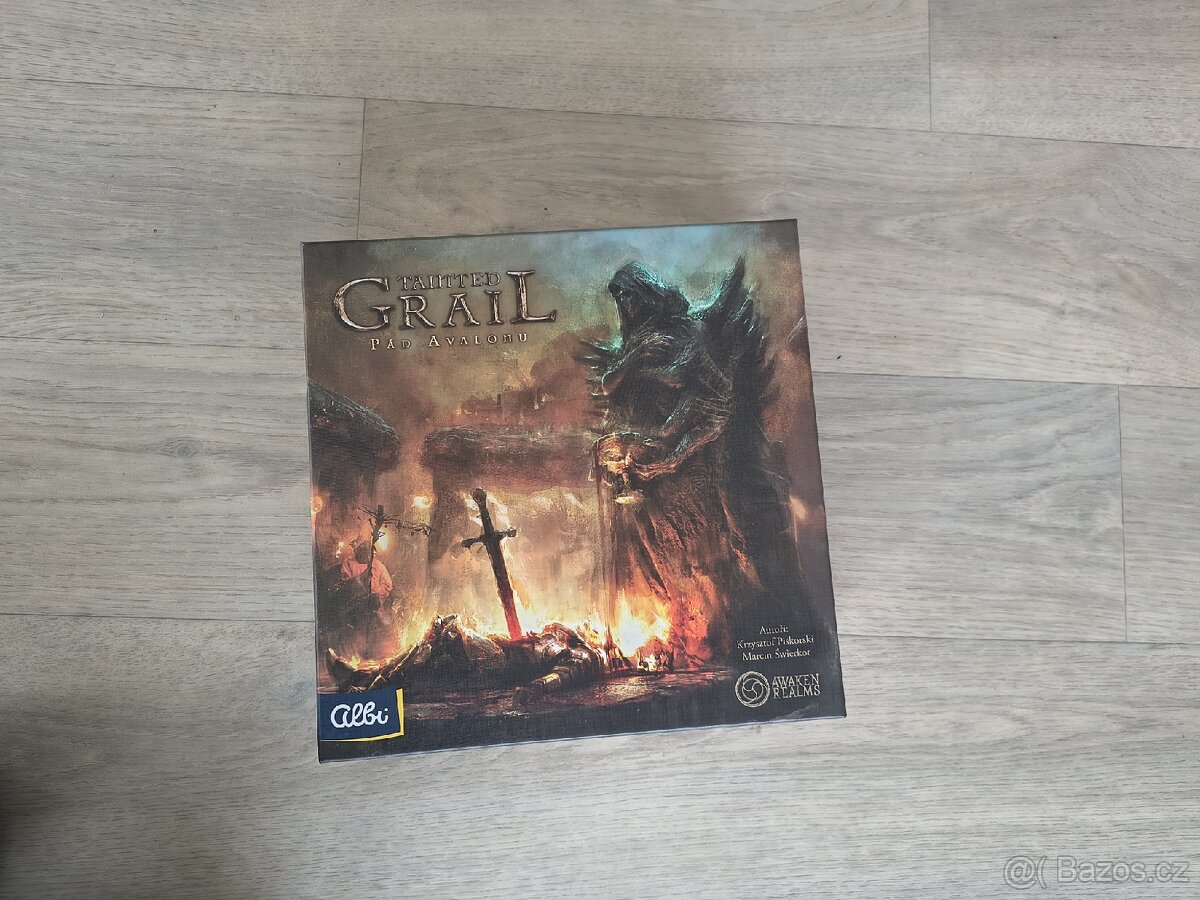 Prodám deskovou hru Tainted Grail
