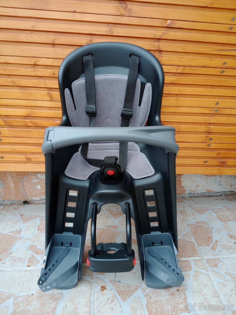 Sedačka na kolo a koloběžku