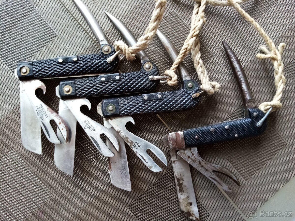 Britské námořní nože