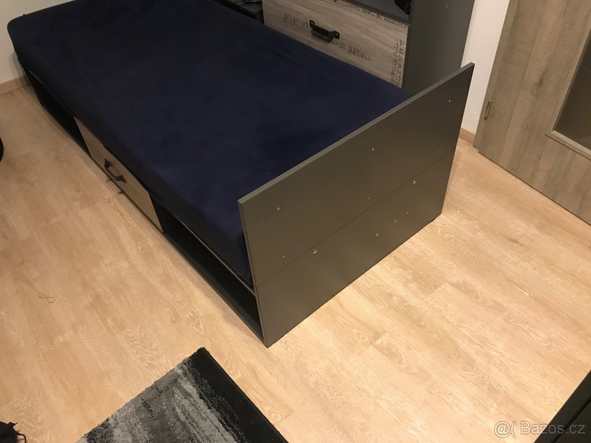 Postel s výklopnou matrací SANTANA