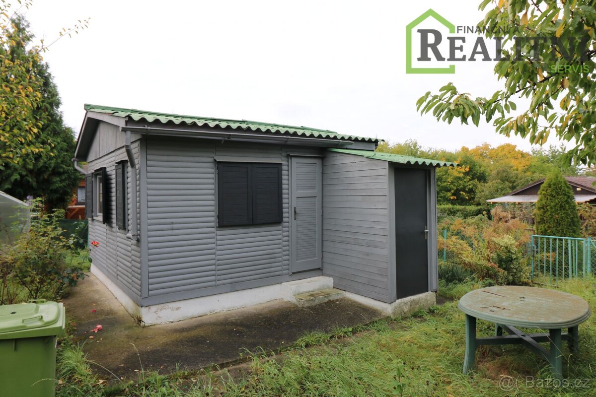 Prodej pěkné chaty v Praze 6- Suchdole.