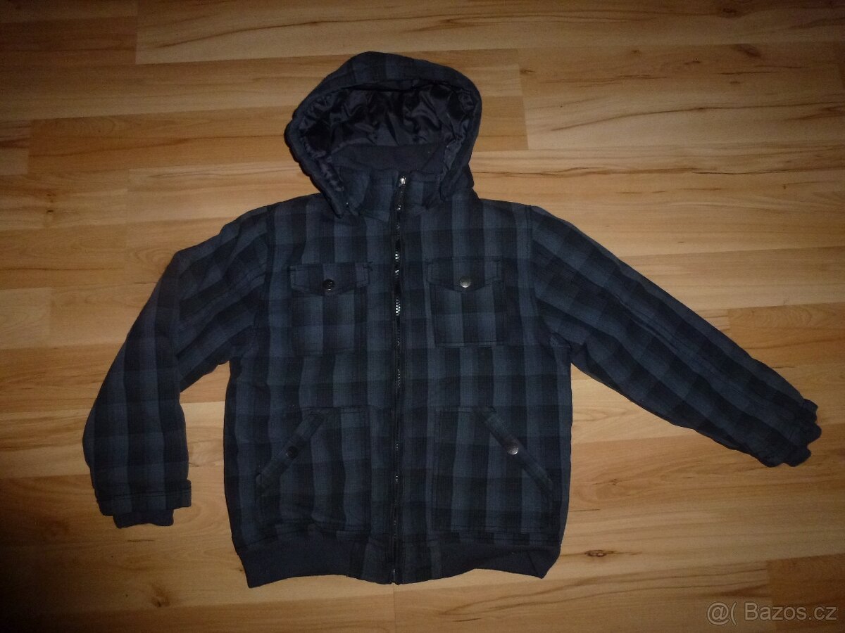 Teplá zimní bunda, vel.146/152