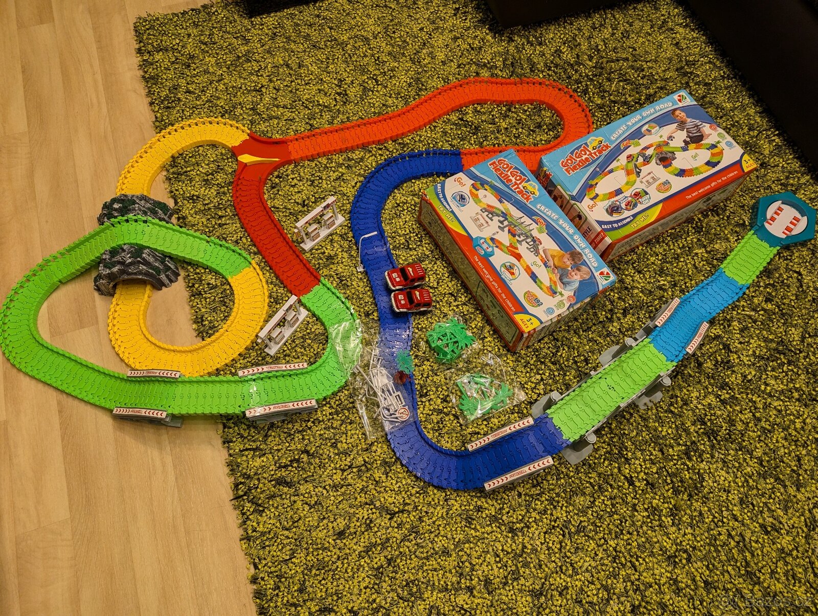 Svítící autodráha a autodráha flexile track