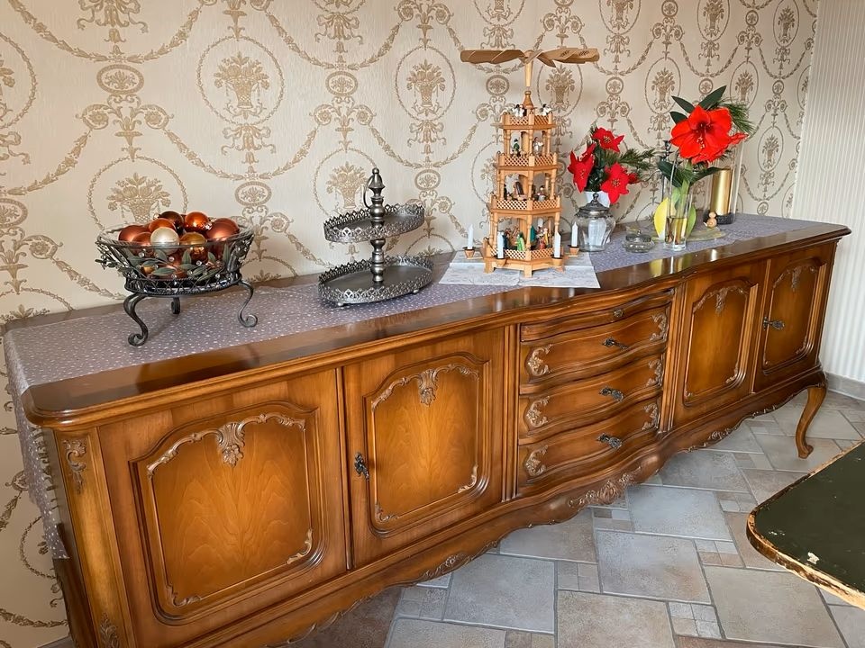 Komoda masivní dřevěná - antik styl, délka 254 cm