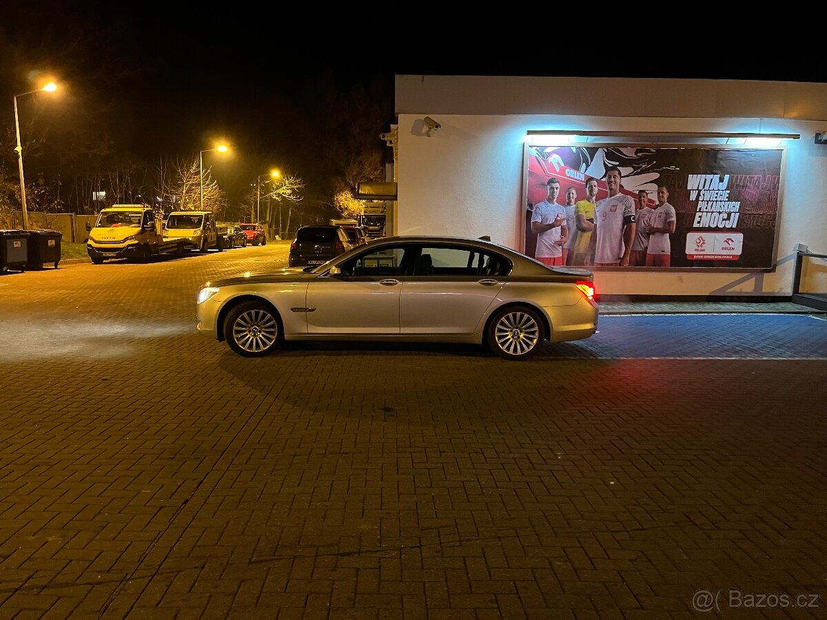 BMW 750LI