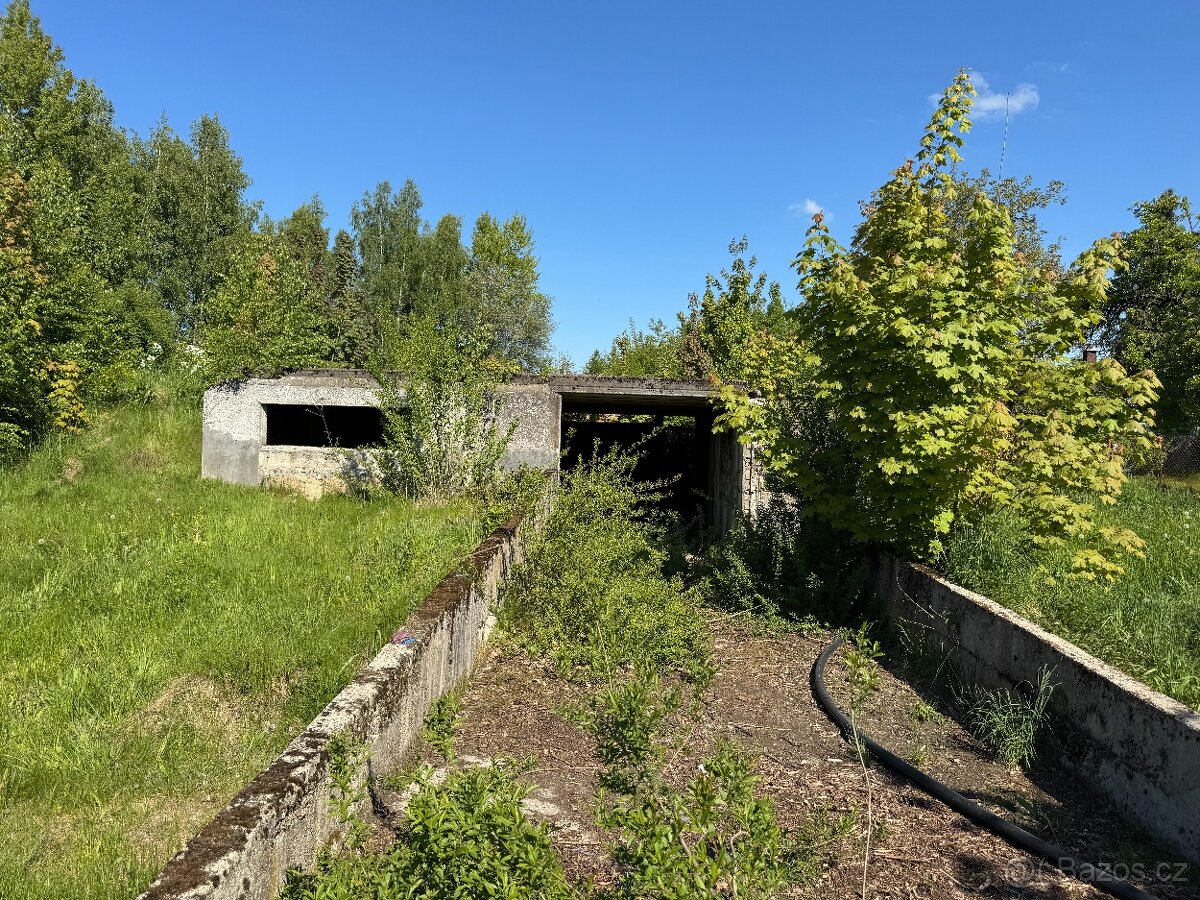 betonová konstrukce/hala/panely 9x15 m