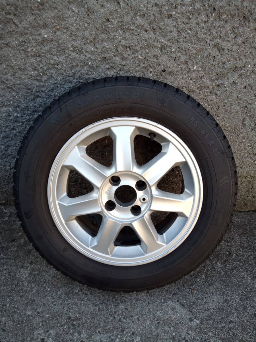 Alu kola 4x100