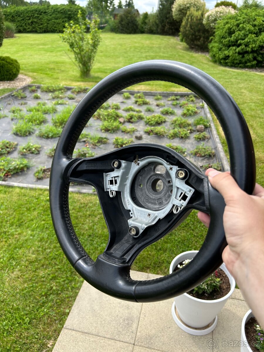 Volant golf 4, octavia 1, leon
