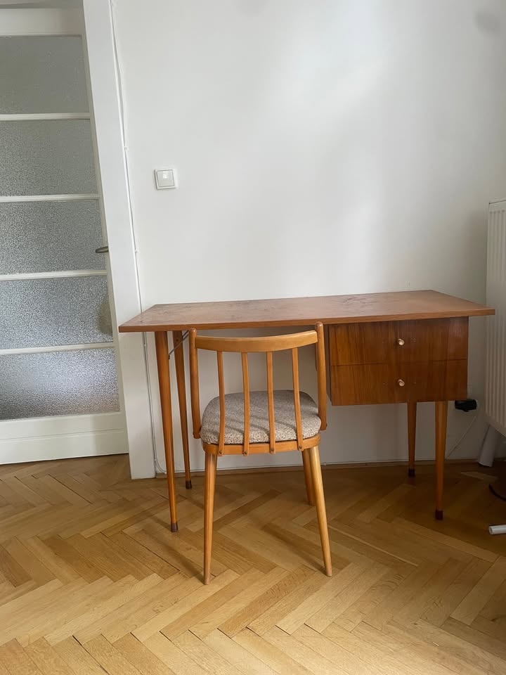 Retro psací stůl