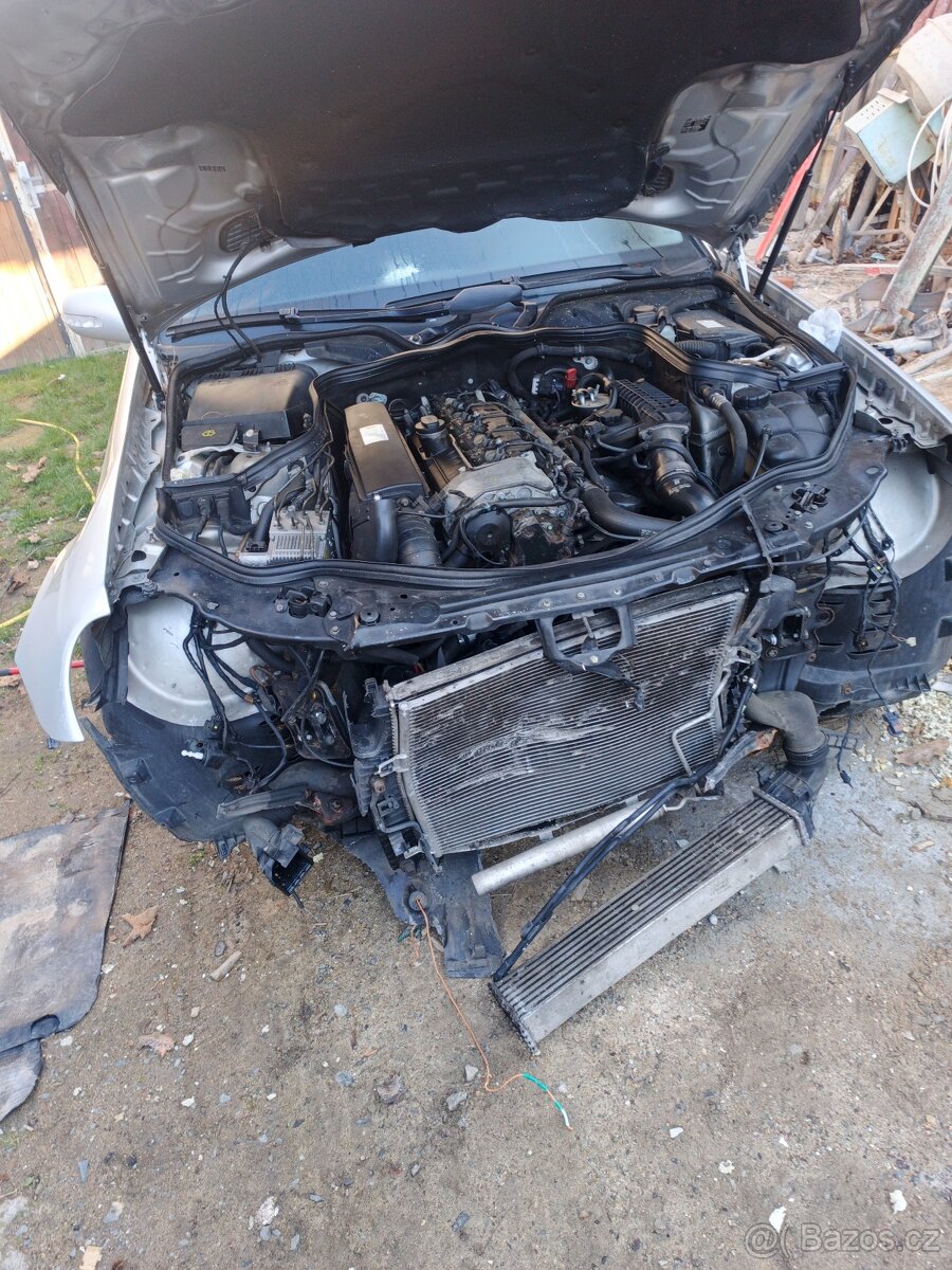 Mercedes-Benz w211 2003 270 cdi motor