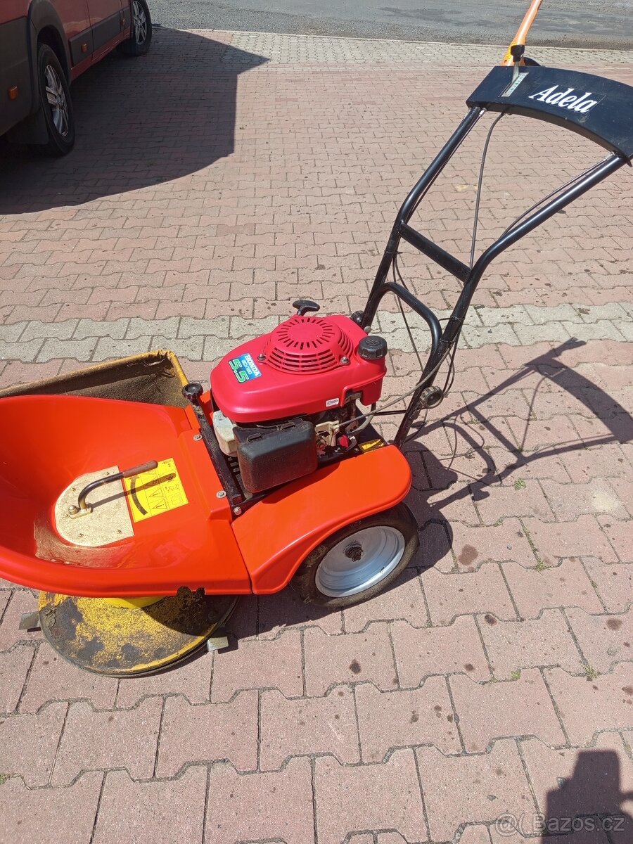 Bubnová sekačka Honda Adela