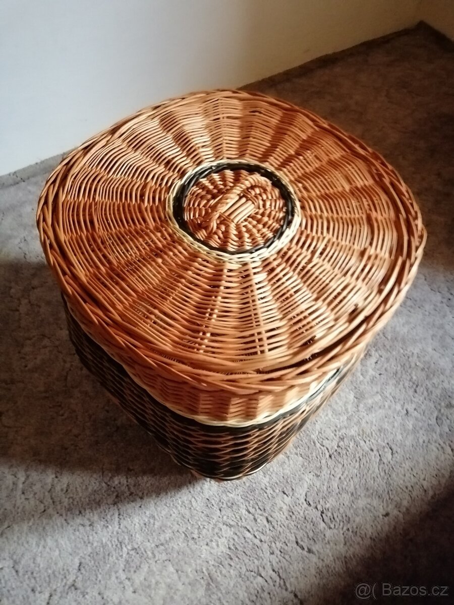 Proutěný koš na prádlo  https://www.prouteny-raj.cz/Prouteny