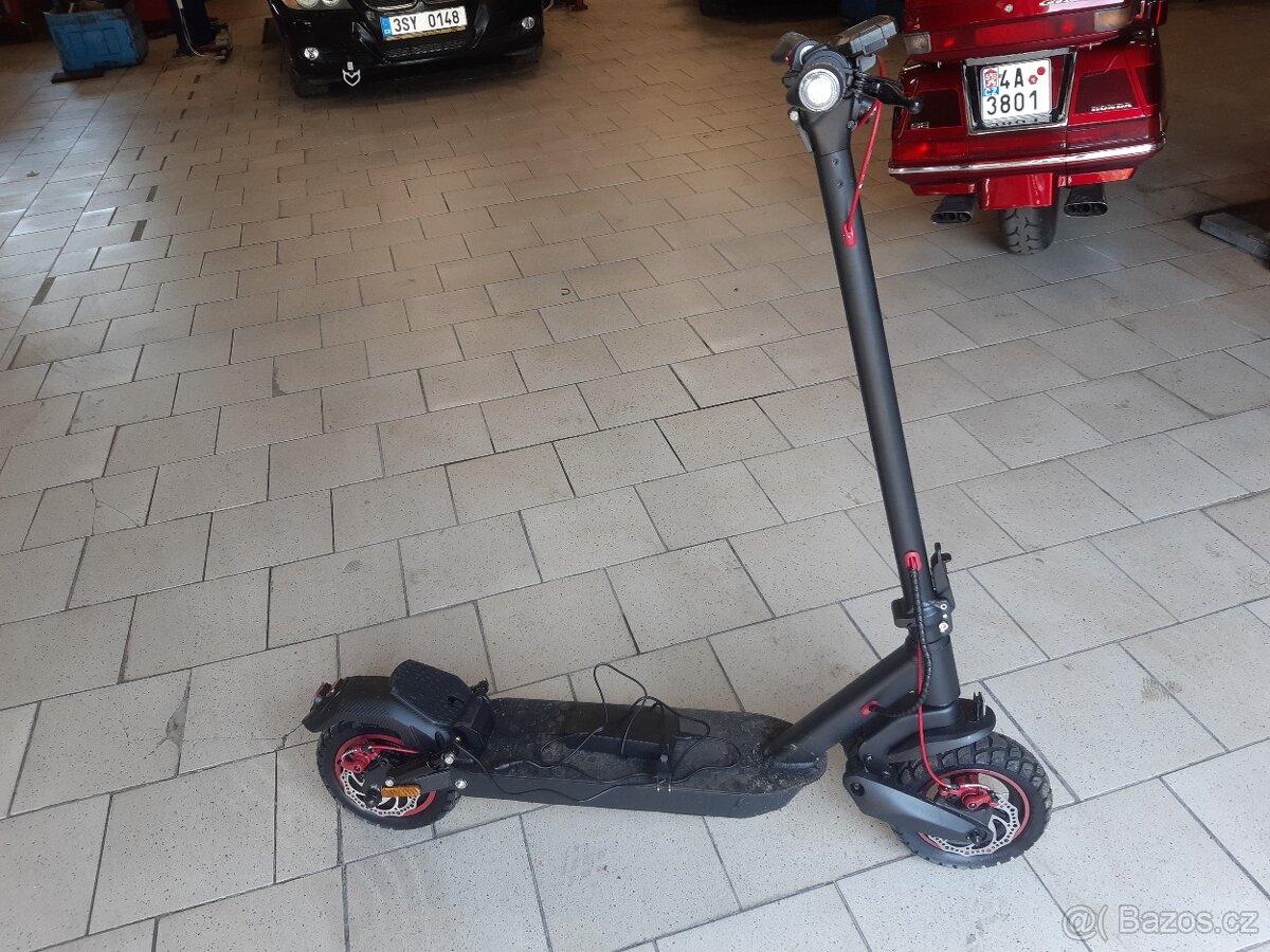 Elektrokoloběžka
