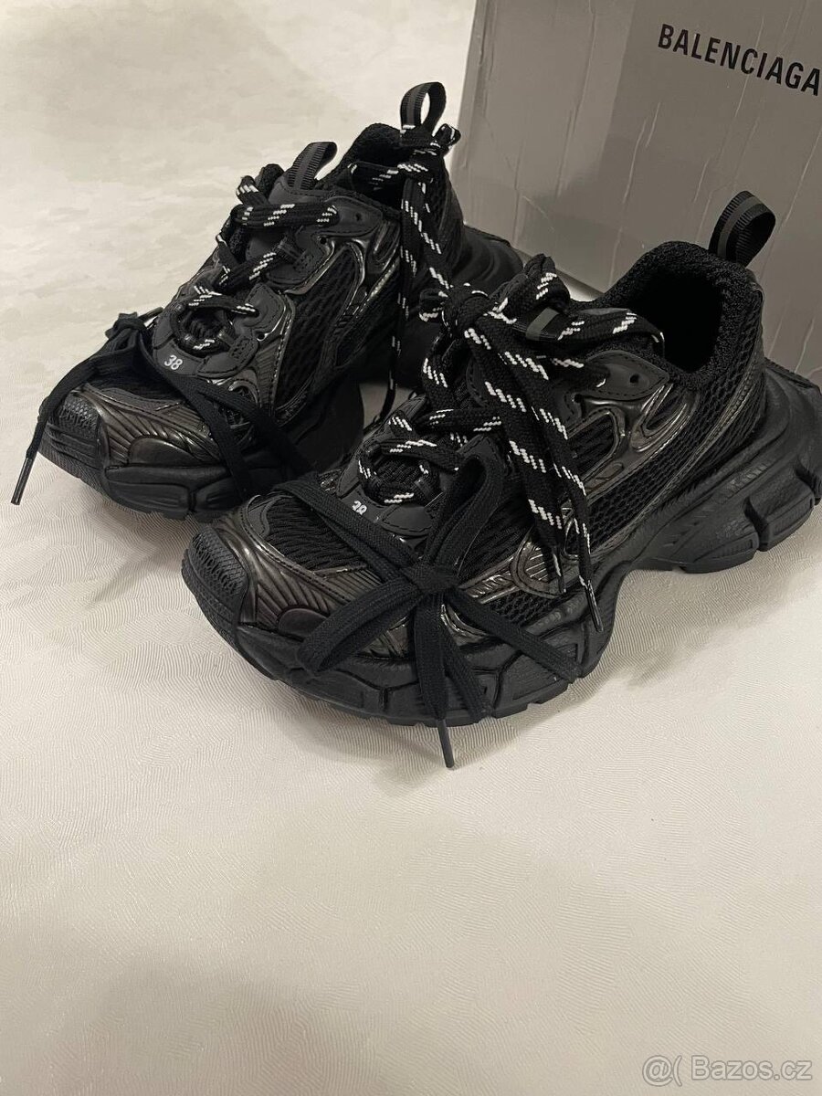 Balenciaga track vel 44
