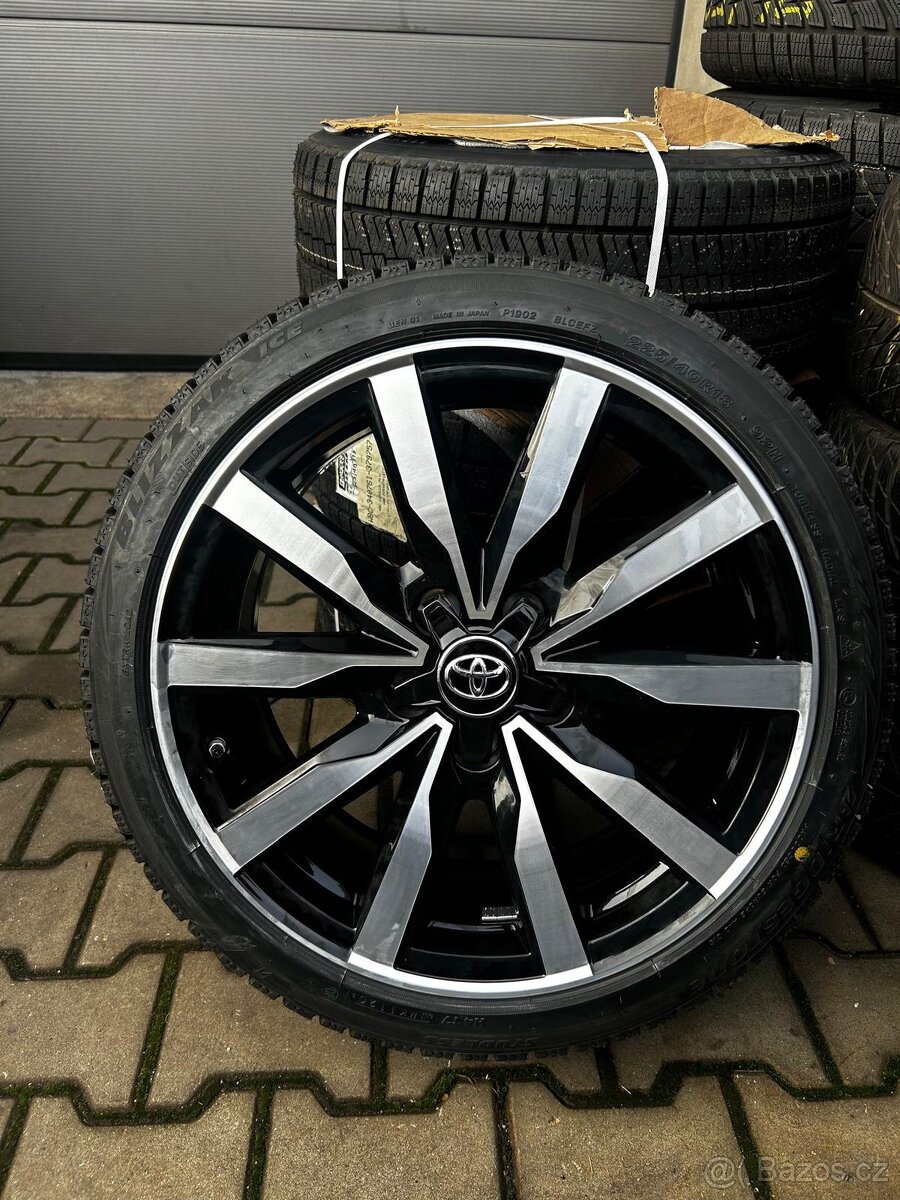 Alu kola + Pneu zimní Toyota Corolla 2019- 18 kola