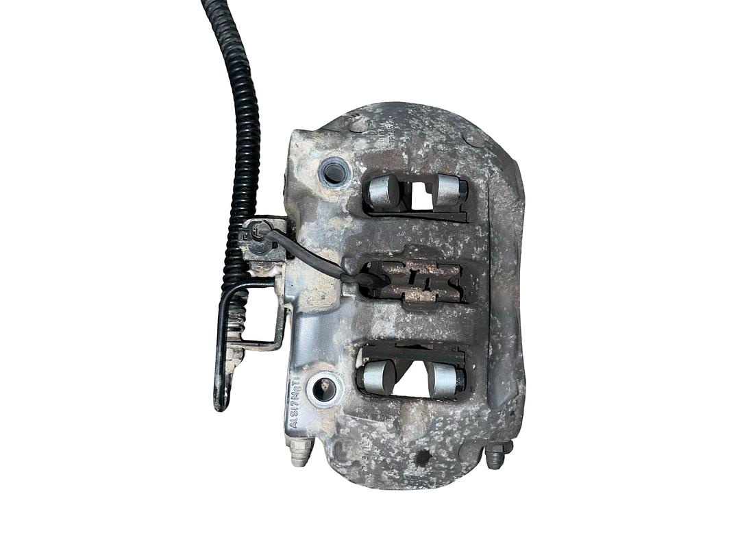 Pravý přední brzdový třmen 7L6615150A VW Touareg 7L FL 2011