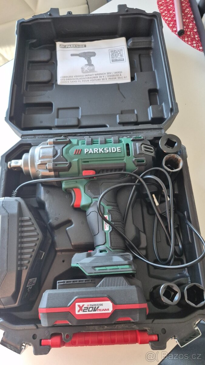 Rázový utahovák Parkside vč. akumulátoru