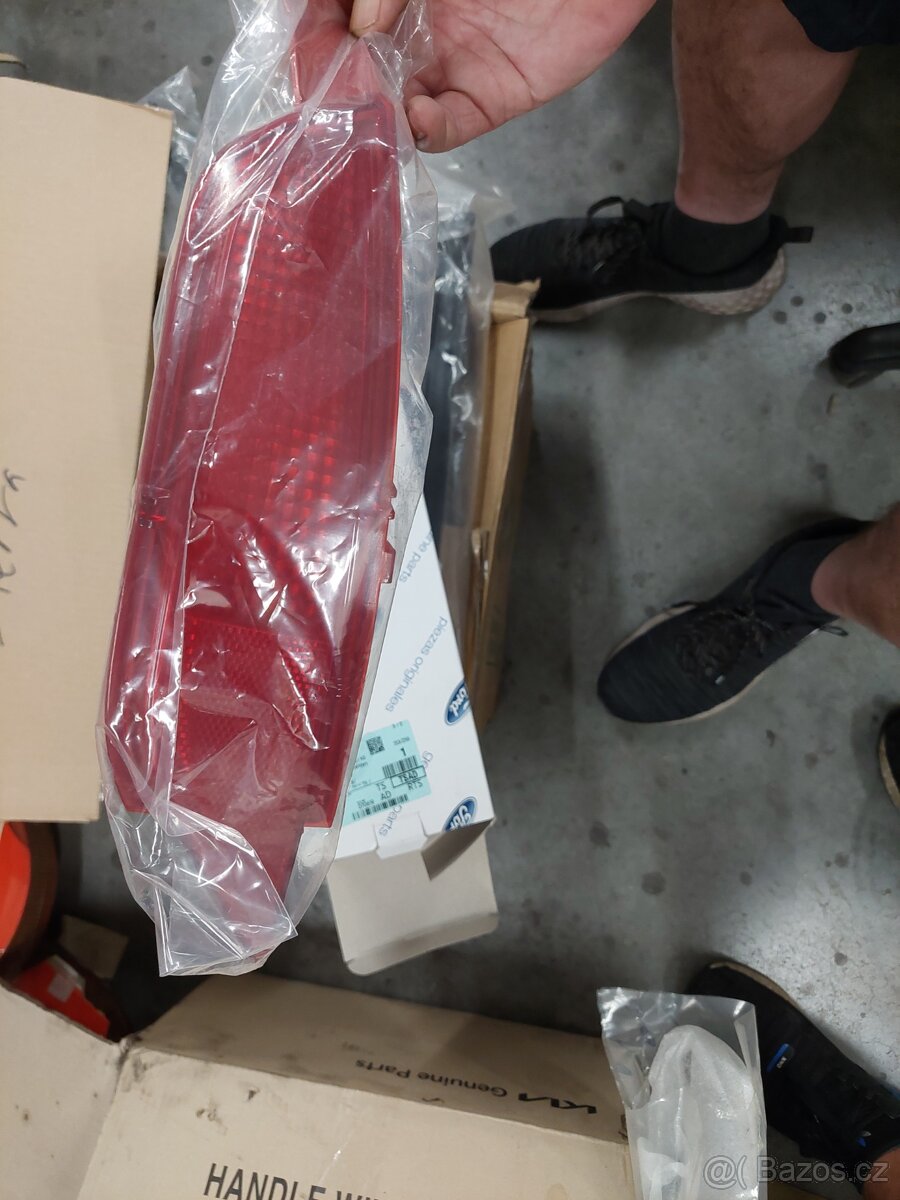 Lízátko difusor předního nárazníku