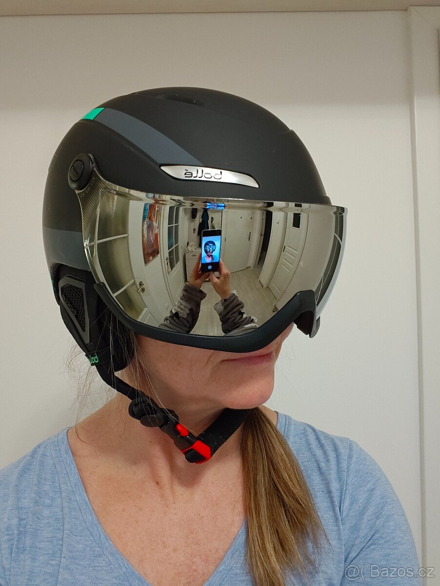 Lyžařská helma s visorem + vis. do mlhy + brýle