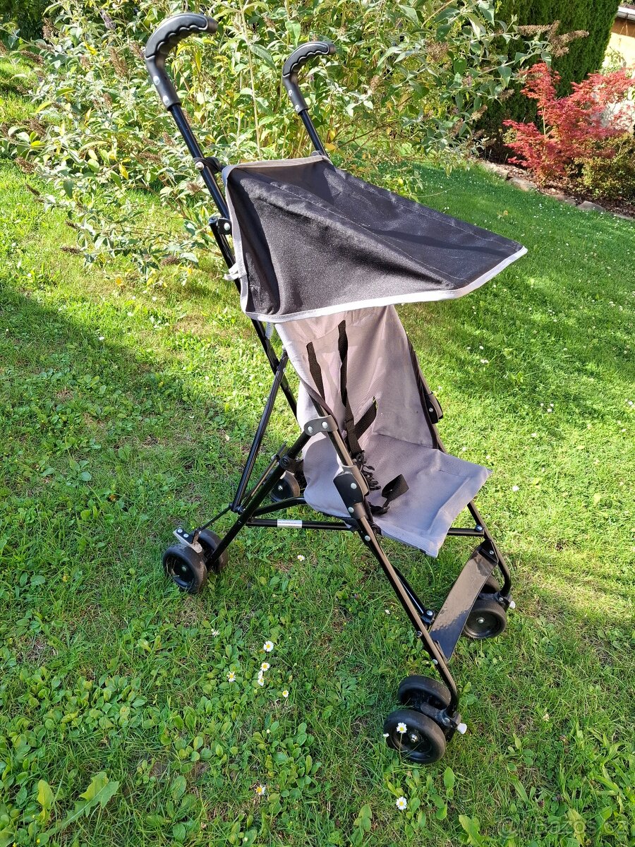 Dětský kočárek - golfáč