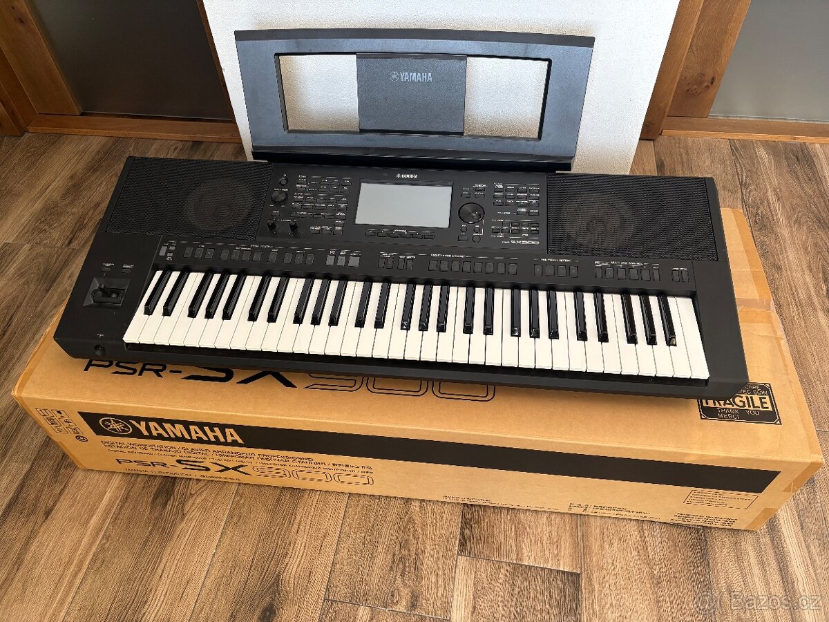 Yamaha PSR SX 900