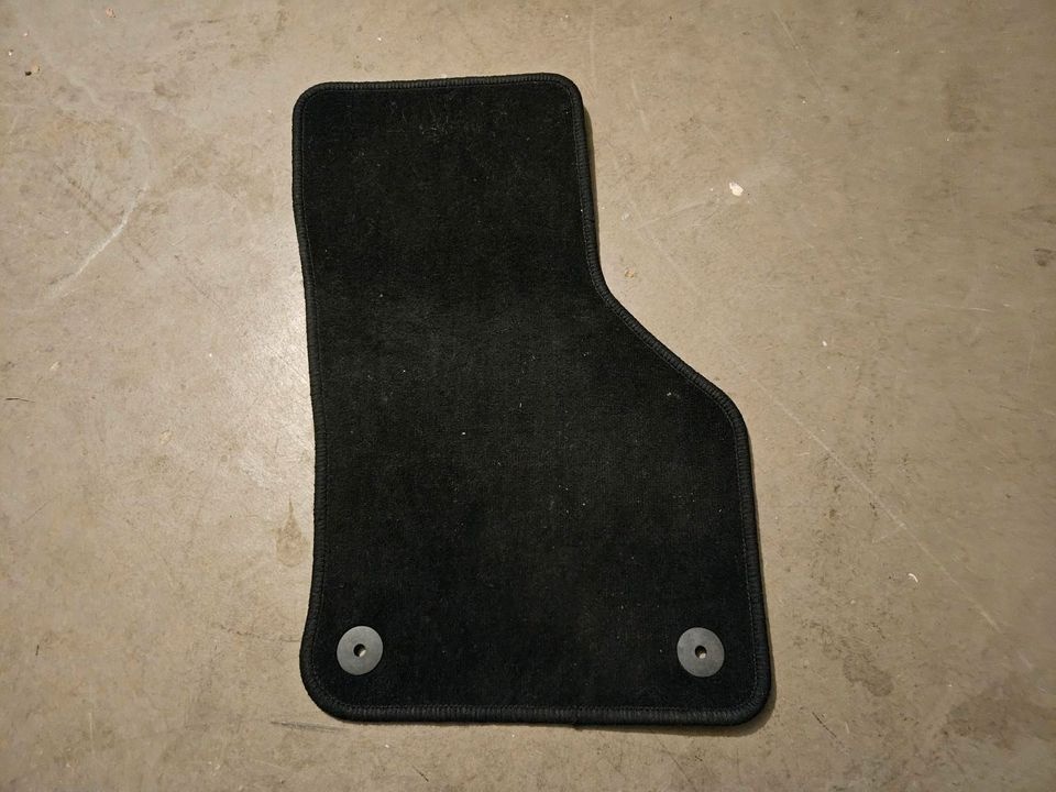 Originální velurové koberečky Octavia III