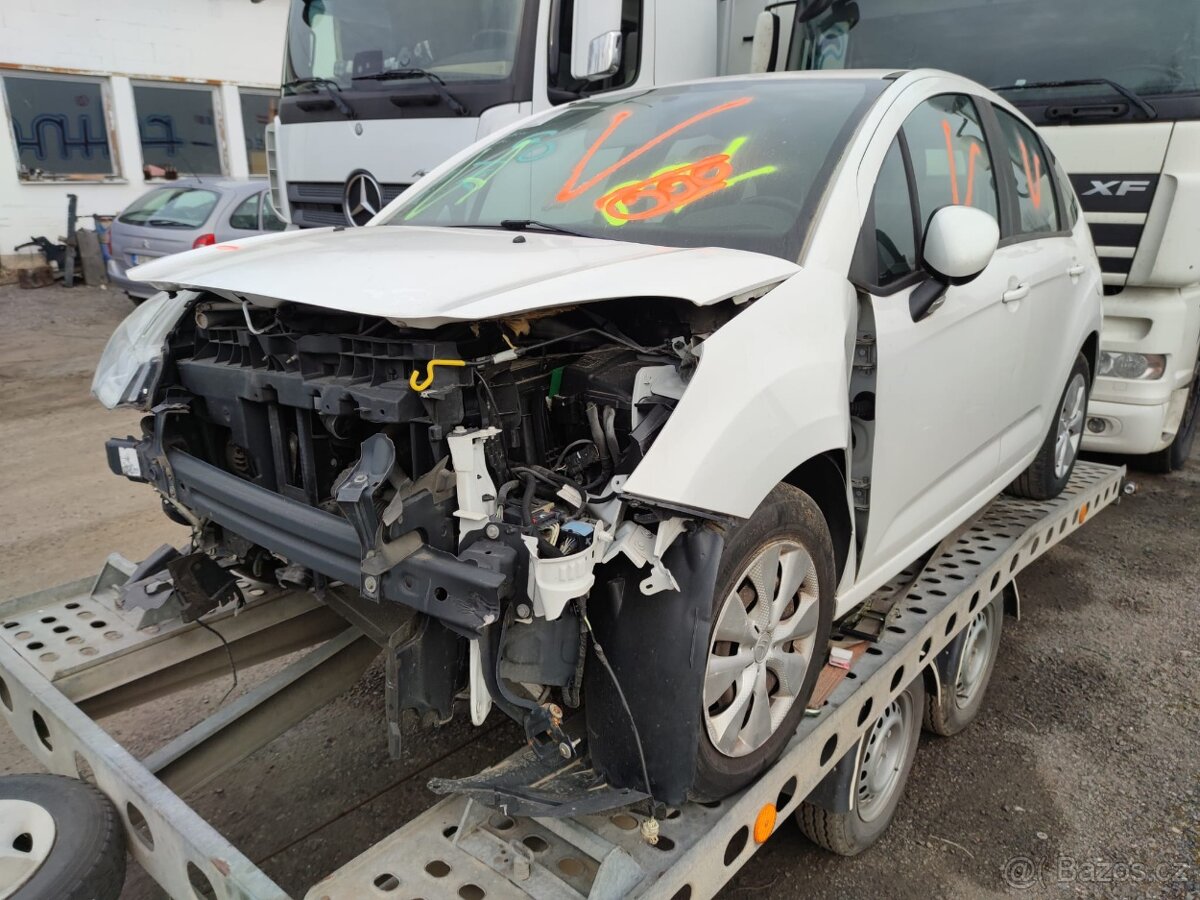 Citroen C3 II čelní sklo