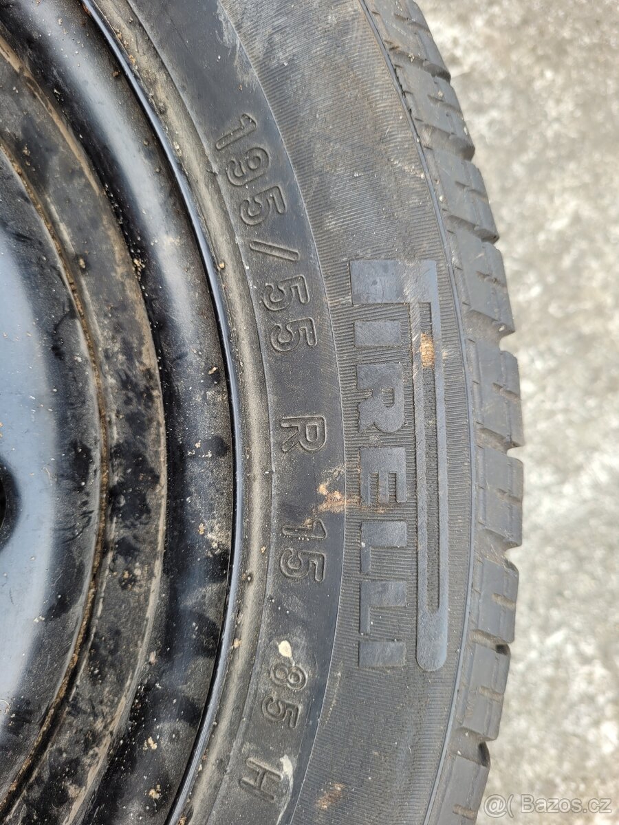 Prodám Pirelli P6000 195/55 R15 85H