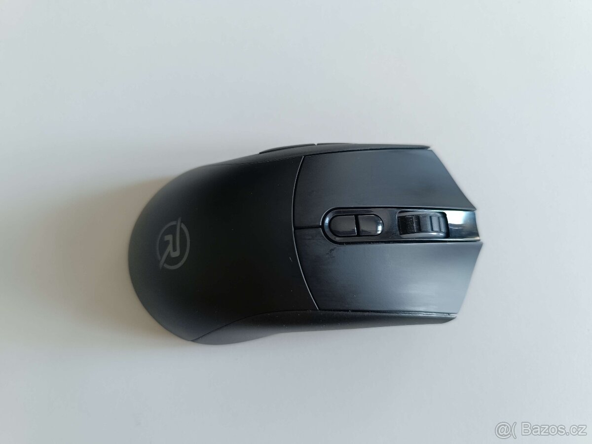 Myš Razor