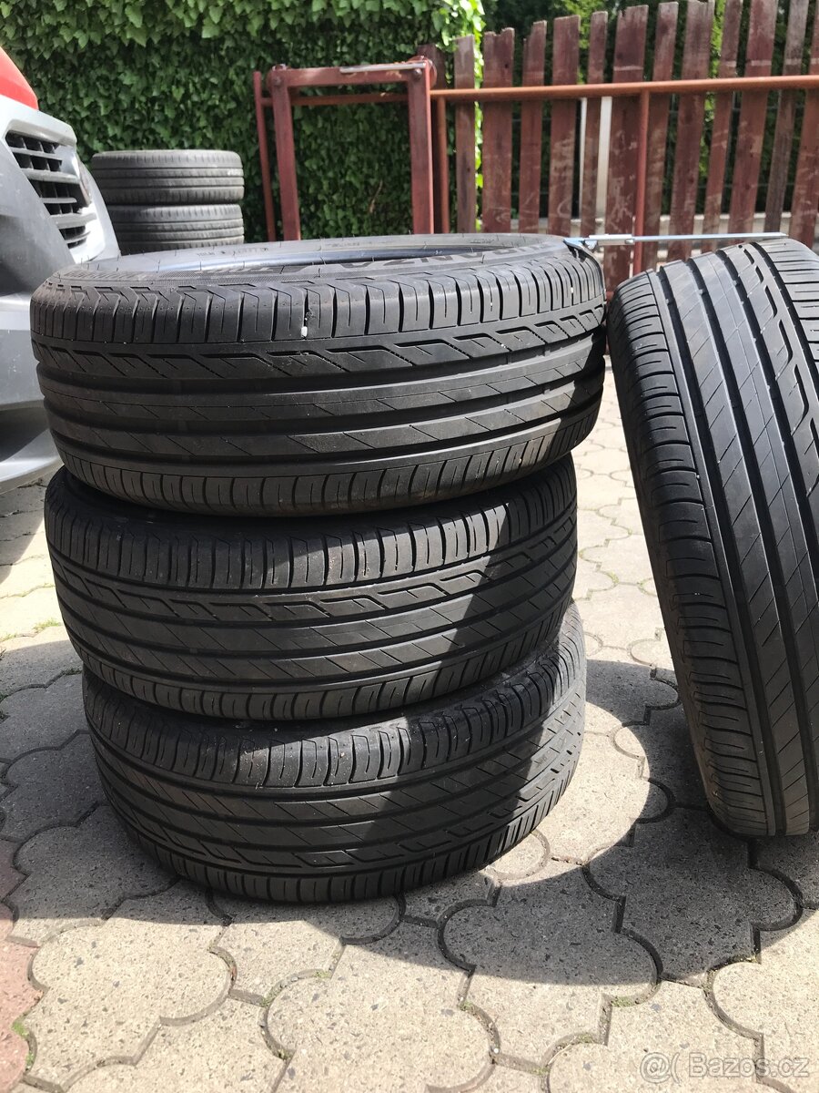 Letní pneu 215/55/17