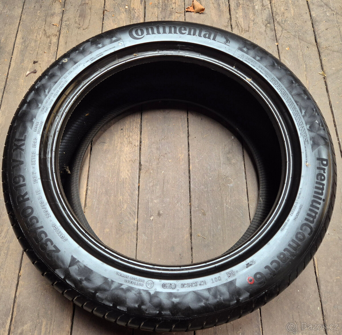 sleva Continental 235-50 R 19 V XL Premium Contact 6