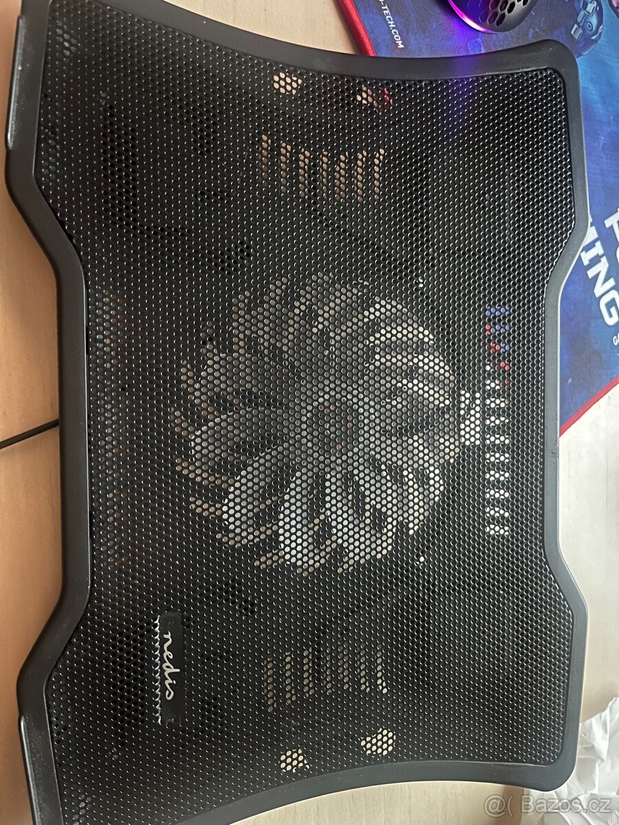 Chladicí podložka pod notebook