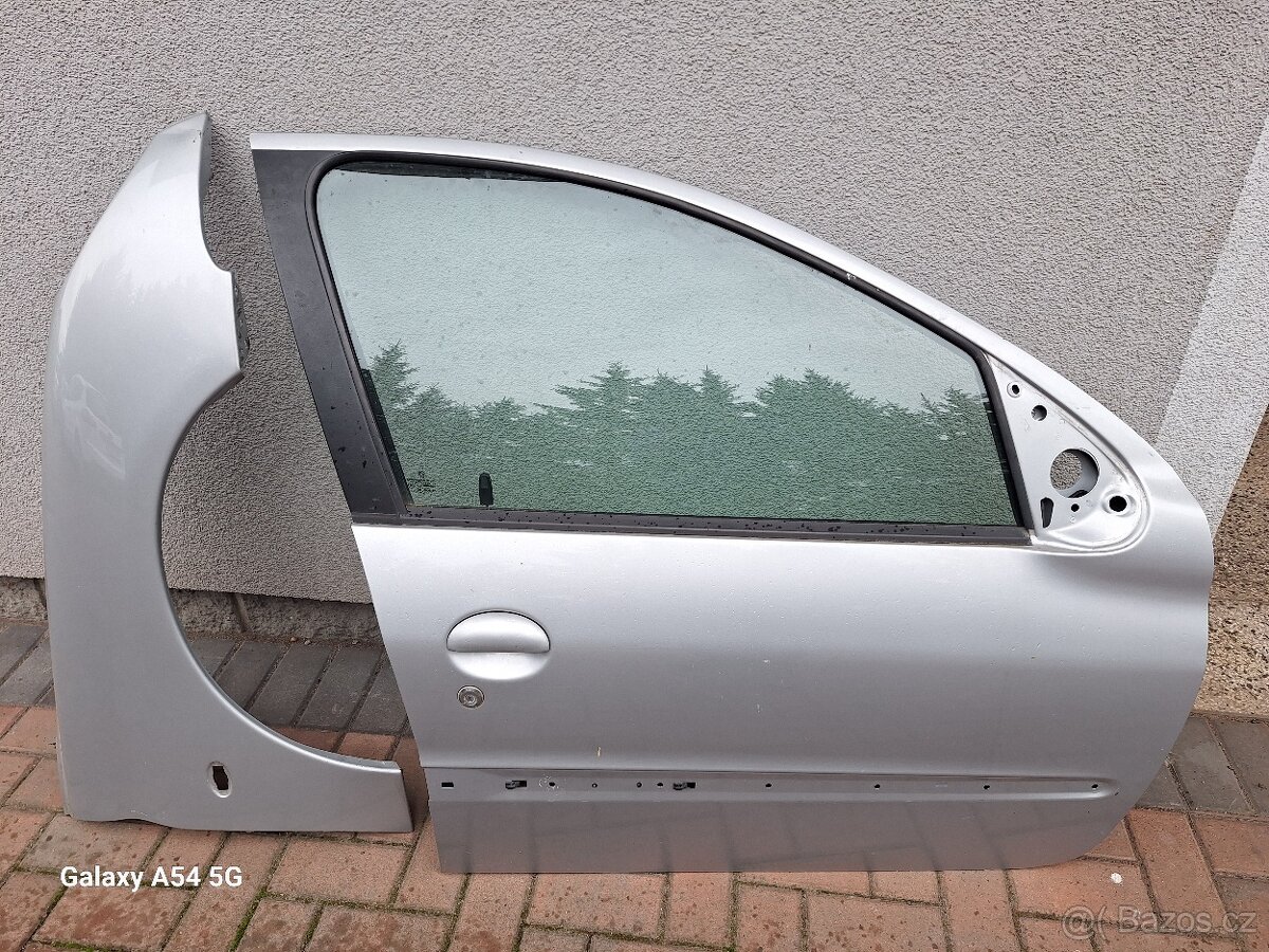 Peugeot 206 pp dveře+blatník