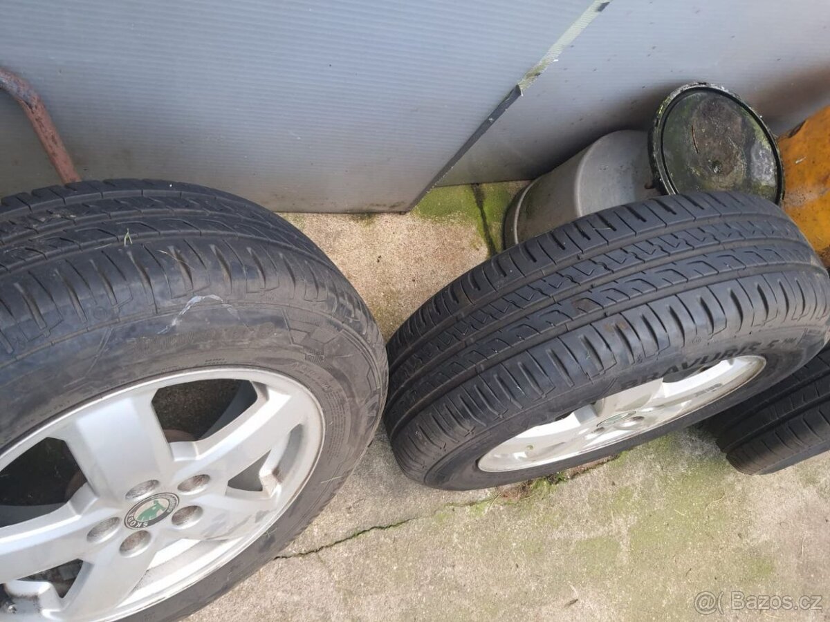 Kompletní Alu kola na Škoda Octavia 1 195 65 R15