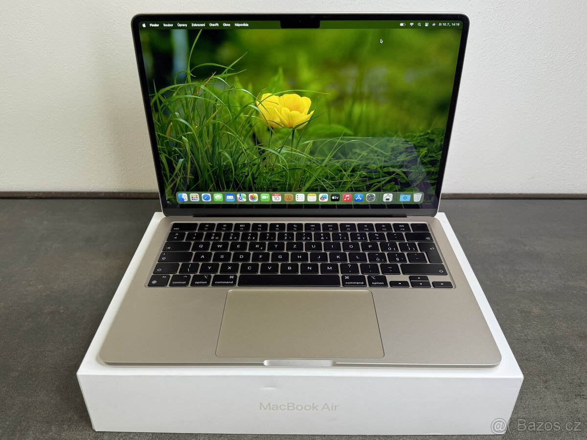 MacBook Air 13'' 2022 / M2 / 8GB / 256GB SSD / Starlight -