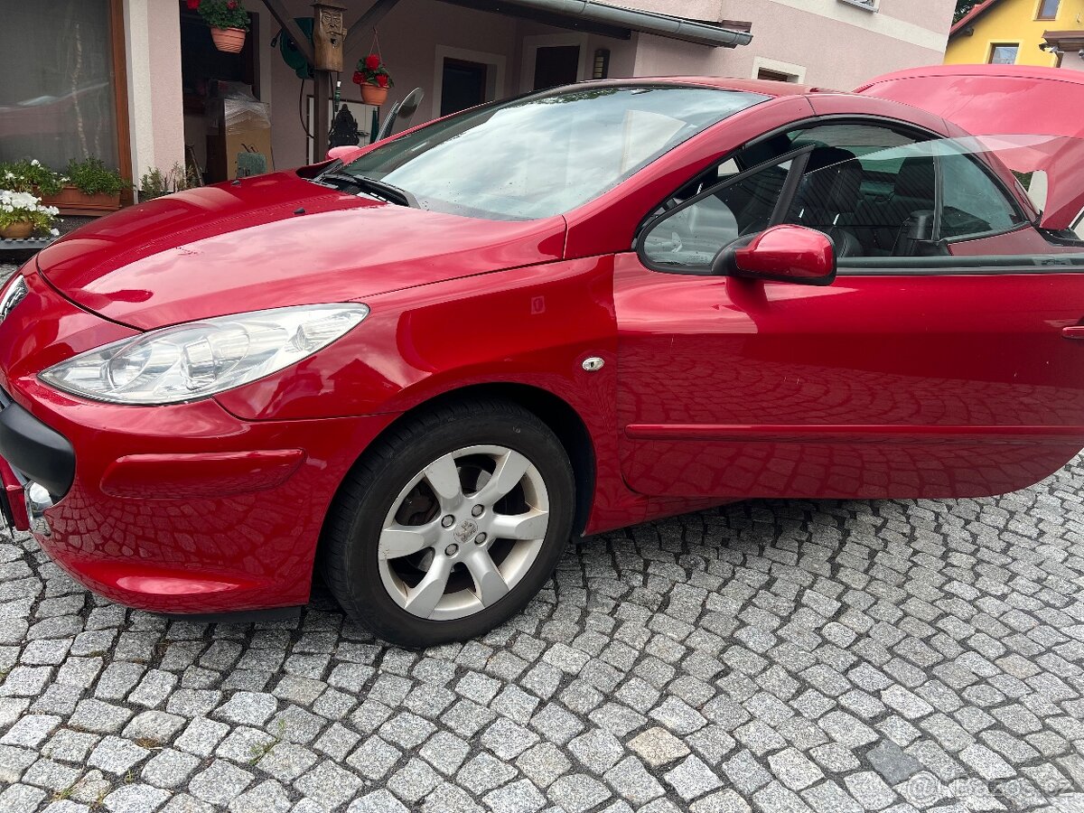 Prodám automobil Peugeot 307 cc 1.6